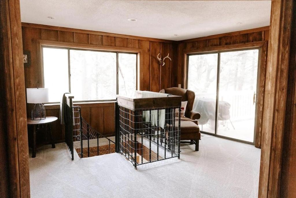 Cabin With Treehouse Views, 3 King Beds, 4 Bunks, And Large Hot Tub! Gatlinburg Exterior foto